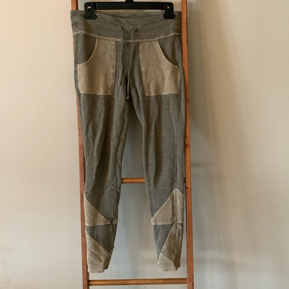 Free People Movement workout leggings